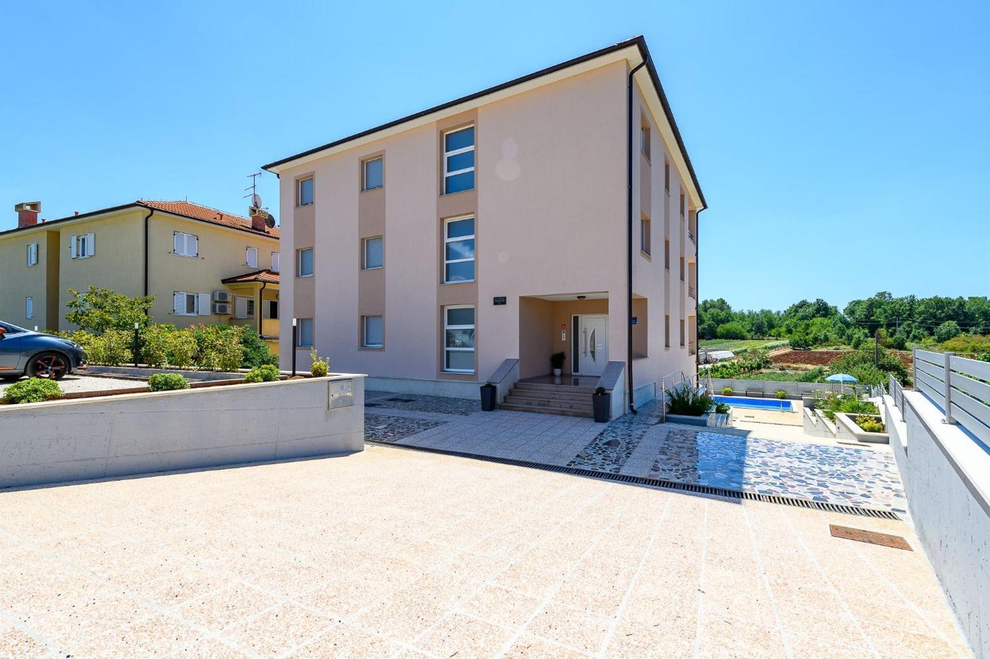 Stancija Amorozo 5 - Apartment N. 7 Poreč Extérieur photo